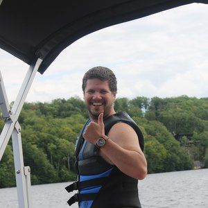 Meet your Posher, Jonathan